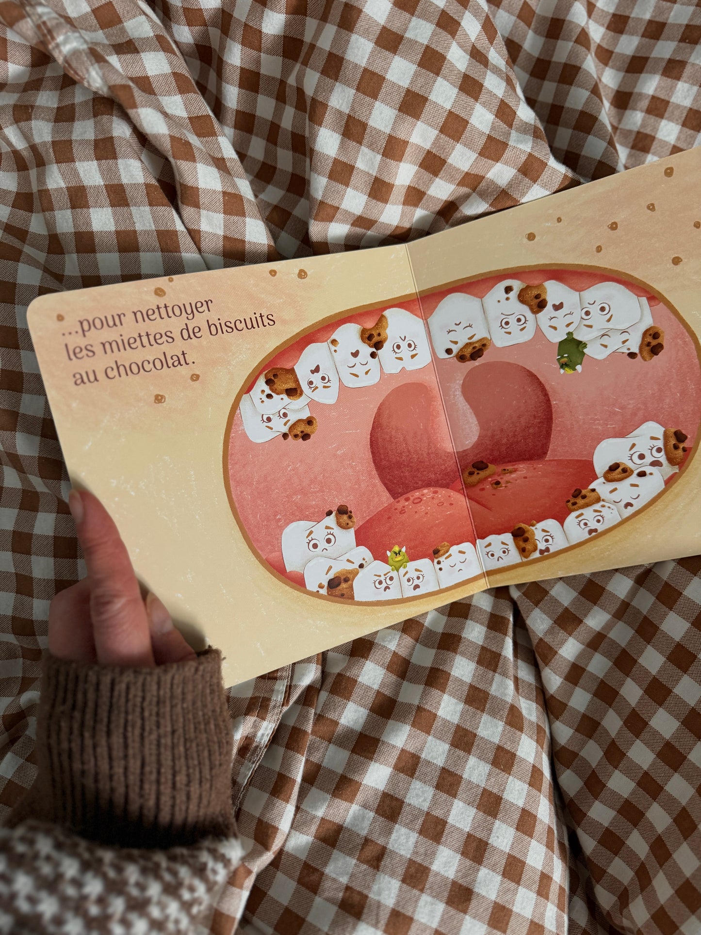 Brosse, brosse, petites dents!